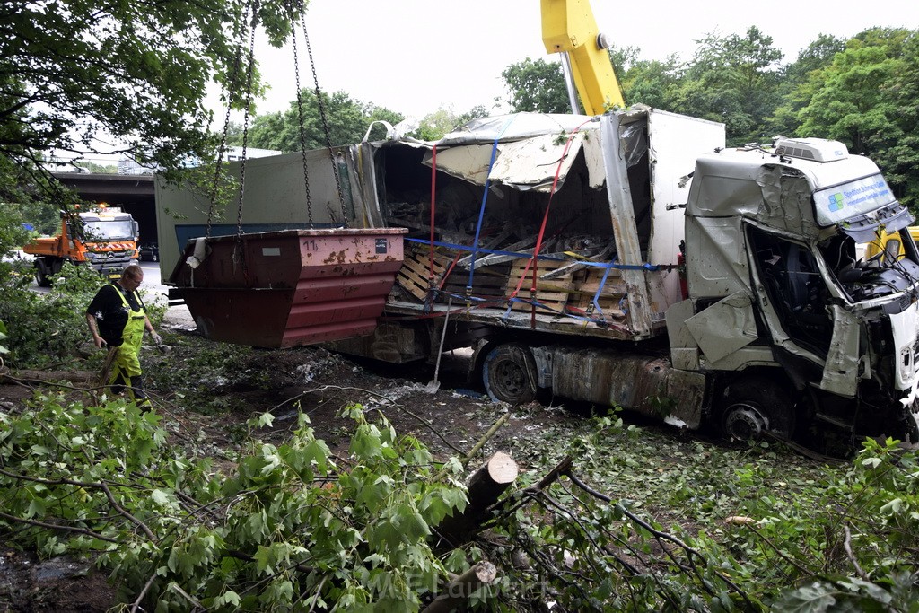 Schwerer VU A 3 Rich Oberhausen Hoehe AK Leverkusen P836.JPG - Miklos Laubert